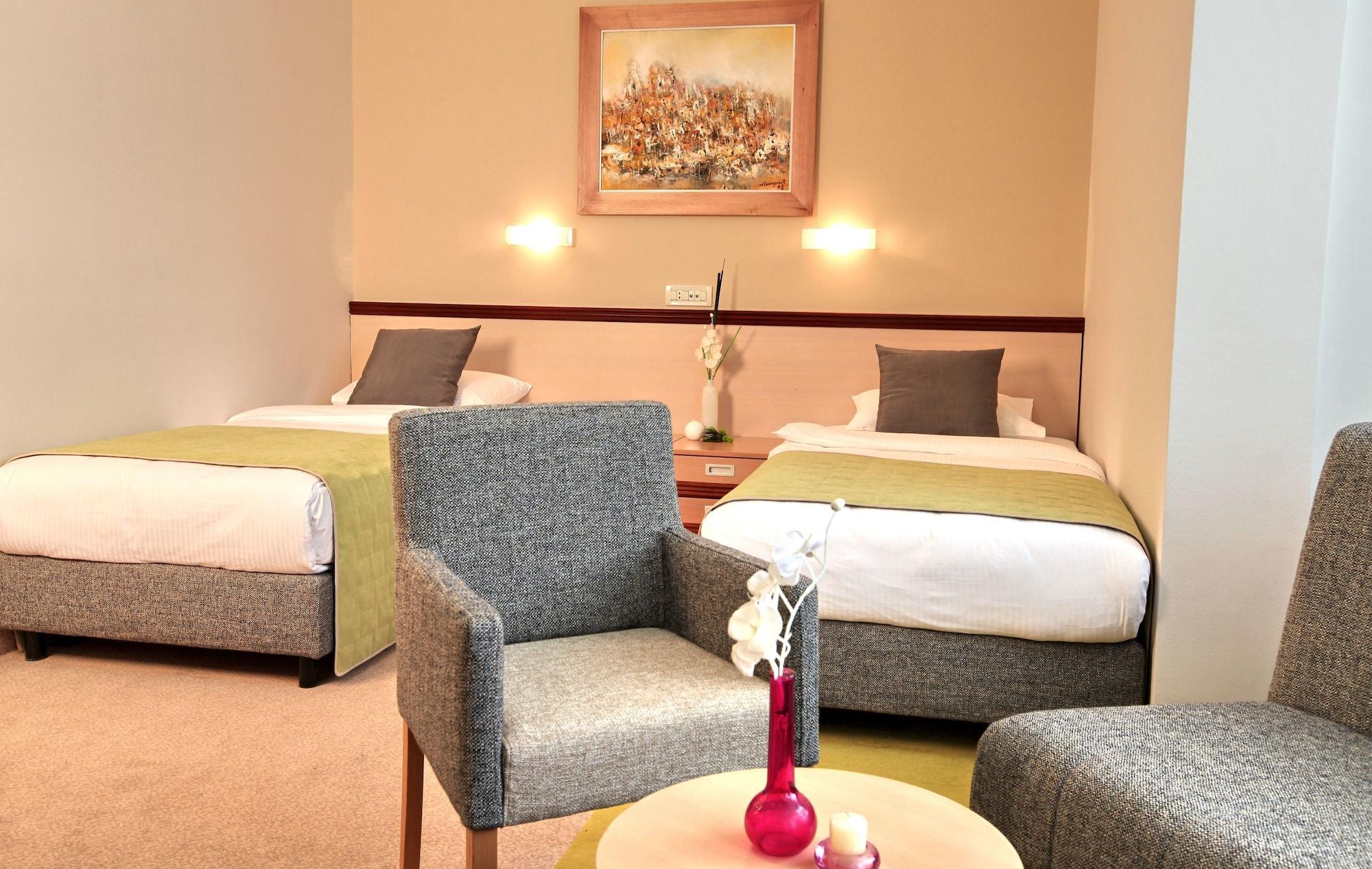 Mona Plaza Zlatibor Hotell Eksteriør bilde