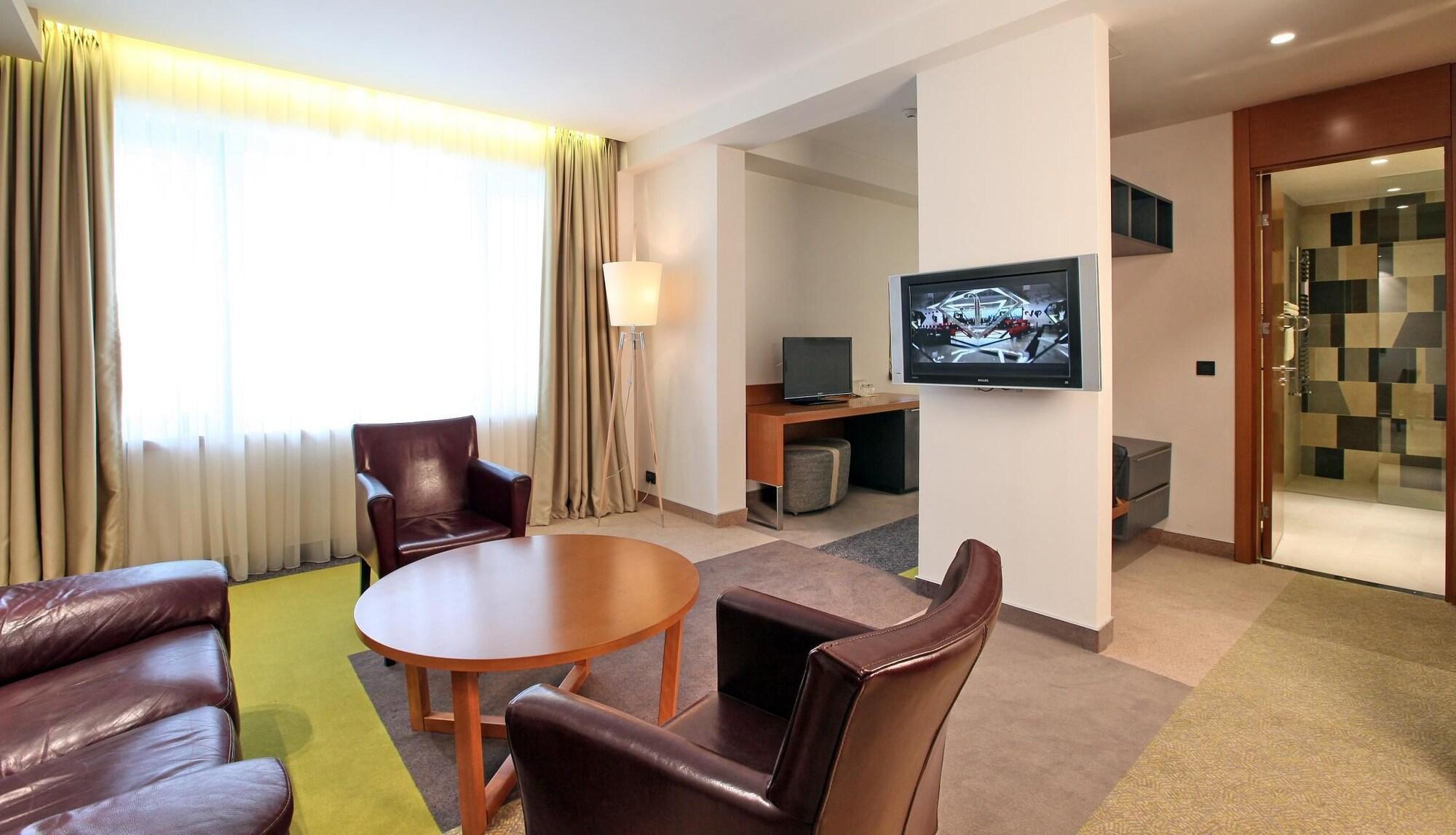 Mona Plaza Zlatibor Hotell Eksteriør bilde