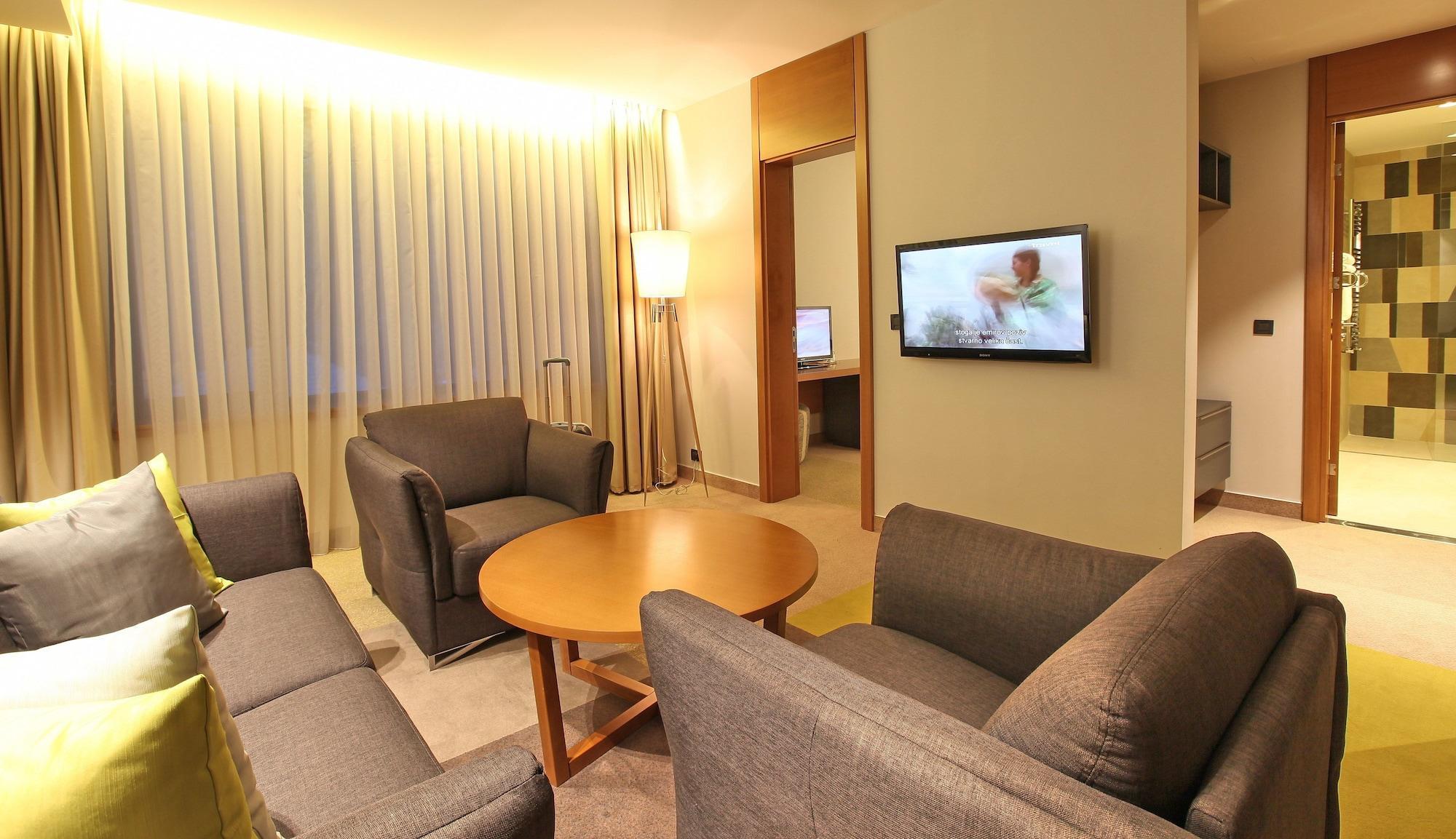 Mona Plaza Zlatibor Hotell Eksteriør bilde